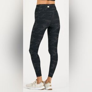 Vuori Clean Elevation Legging, blue camo, high waisted, secure pocket